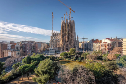 La Sagrada Familia, yeni kule parçasıyla dünyanın en uzun kilisesi oldu