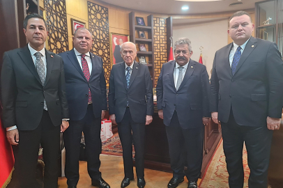 MHP’nin Milli Dayanışma Komisyonu, Bahçeli’ye “Terörsüz Türkiye” sunumu yaptı