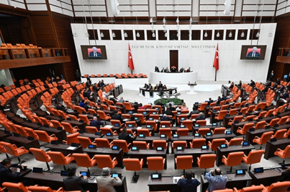 Plan ve Bütçe Komisyonu’nda PKK krizi! Numan Kurtulmuş salonu terk etti