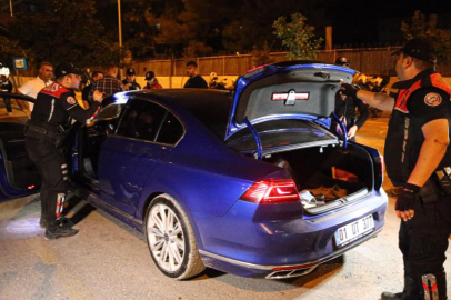 Adana’da ‘Huzur ve Güven’ uygulaması: 72 kişi yakalandı, 1.3 milyon TL ceza kesildi