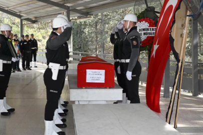 Şanlıurfa’da kalp krizi geçiren polis memuru Yakup İnce, Adana’da toprağa verildi