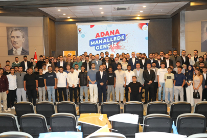 AK Parti Gençlik Kolları, “Mahallede GençİZ” programıyla gençlerin fikirlerini dinledi