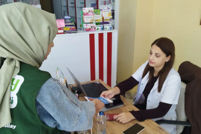 Yeşilay Adana Şubesi’nden Yüreğir’de vatandaşları bağımlılıklara karşı uyardı