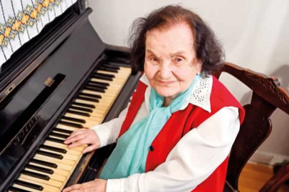 Türk sanat müziğinin “hocaların hocası” Süheyla Altmışdört 99 yaşında hayatını kaybetti