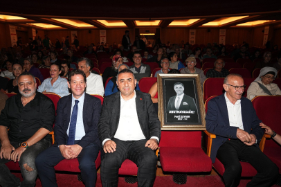 Adana Şehir Tiyatroları Festivali’nde merhum Başkan Ferdi Zeyrek unutulmadı