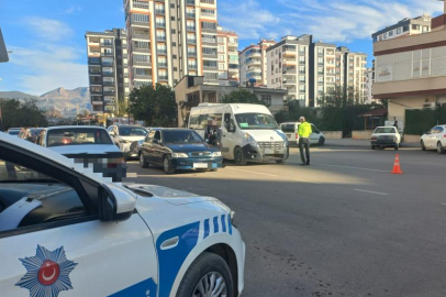 Kozan'da 'Güven Uygulamaları: 3 şahıs yakalandı