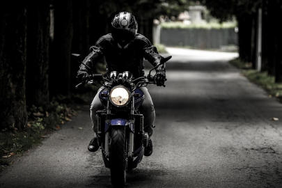 Trafik yönetmeliğinde yeni düzenleme! Motosiklet sürücülerini neler bekliyor?