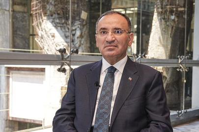 Bekir Bozdağ son haliyle şaşırttı | Bekir Bozdağ hasta mı, hastalığı neydi, tedavi süreci nasıl geçti?