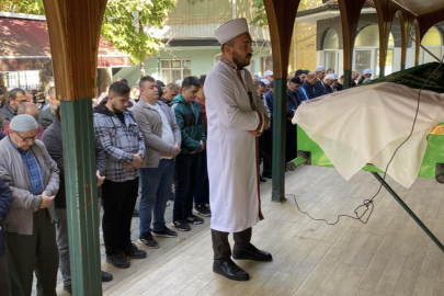 Boynu kesilen anne toprağa verildi, engelli oğlu adliyeye sevk edildi