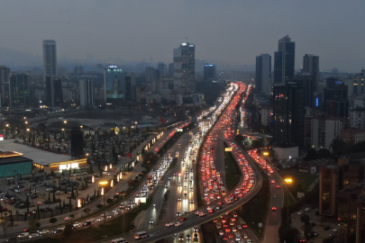 İstanbul’da trafik kilitlendi!