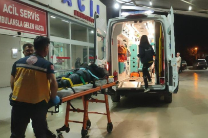 Adana'da çarpışan iki motosikletin sürücüleri yaralandı