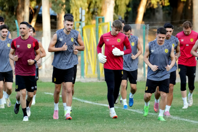 Adana 01 FK, yeni hocasıyla Adana'da sahneye çıkıyor: Tribünler ücretsiz