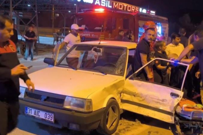 Cip ile otomobil kafa kafaya çarpıştı: 3 yaralı