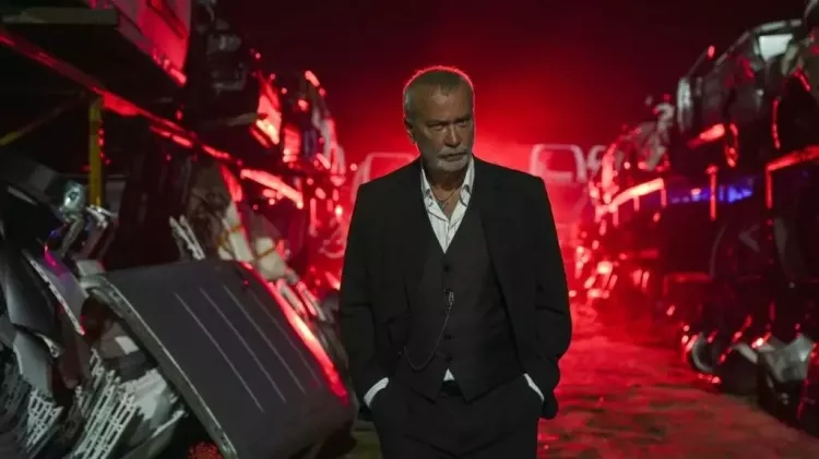 Eşref Rüya 21. Bölümde Neler Oldu  Çağatay Ulusoy ve Demet Özdemir'li dizi Eşref Rüya 21. Bölüm Tek Parça İzle 3