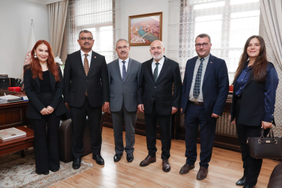 İçişleri Bakan Yardımcısı Mehmet Sağlam, Başkent Adanalılar Platformu heyetini kabul etti