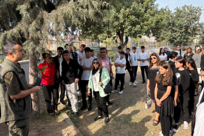 Mersin’de öğrenciler “Yeşil Vatan” için fidan dikti
