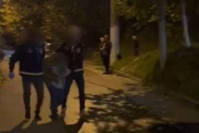 Yalova'da vatandaşın 100 bin dolarını dolandıran zanlı tutuklandı