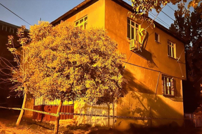 Gebze'de kolonlarında çatlak oluşan bina boşaltıldı