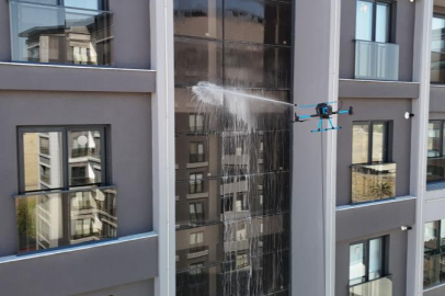 Adana’da yüksek binalar artık dronlarla temizleniyor