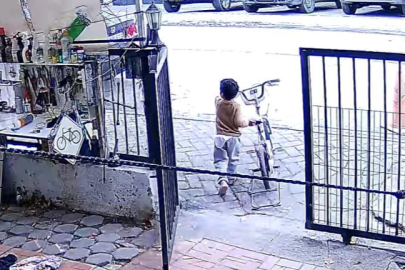 Bisikletini çalan çocuklara üzülen adam "İsteselerdi verirdim, böyle yapmalarına üzüldüm" dedi