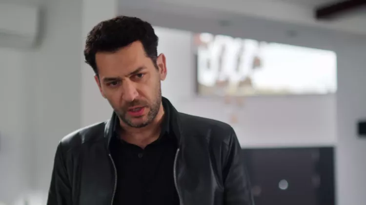 Güller ve Günahlar 5. Bölümde şok eden final! Berrak, kızı Kader'den kurtuldu mu 2