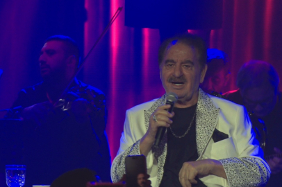 İbrahim Tatlıses 50 yıl sonra Kayseri'de sahne aldı
