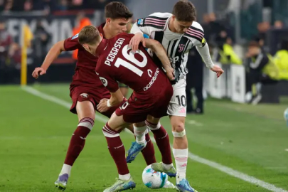 Juventus derbide takıldı: Torino ile golsüz beraberlik