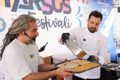 Tarsus Festivali’nde MasterChef şov: Ünlü şeflerden avokadolu humuslu bruschetta ve portakallı tiramisu rüzgarı