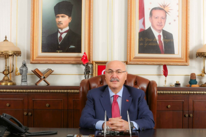 Vali Köşger: Atatürk, bir milletin küllerinden doğuşunun lideridir