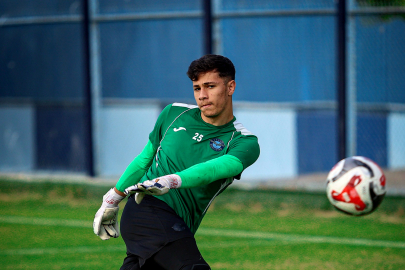 Genç kadro, tecrübesizlik ve gol yeme rekoru: Demirspor alarm veriyor