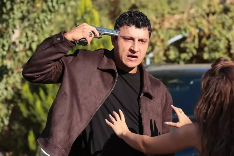 Uzak Şehir 38. bölüm fragmanı yayımlandı 4