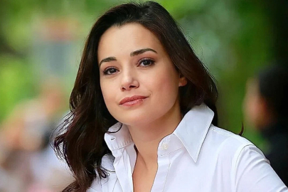 Özgü Namal trafik kazası geçirdi! Ünlü oyuncu ve çocuklarının sağlık durumu hakkında açıklama geldi