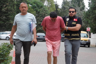 37 bıçak darbesiyle oğlunu öldüren baba duruşmada itiraf etti: “Bir iki defa bıçakladığımı hatırlıyorum”