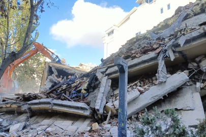 Ankara’da kontrollü yıkımda beklenmedik çökme