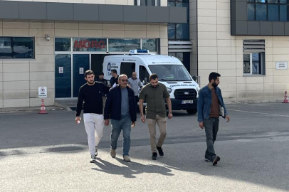 Antalya’da polis memurunun kurşunlarıyla ölen eşi ve iki kızının cenazesi teslim alındı