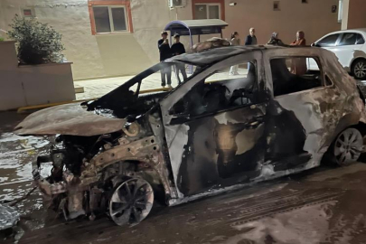 Kahramanmaraş'ta elektrikli otomobil alev alev yandı