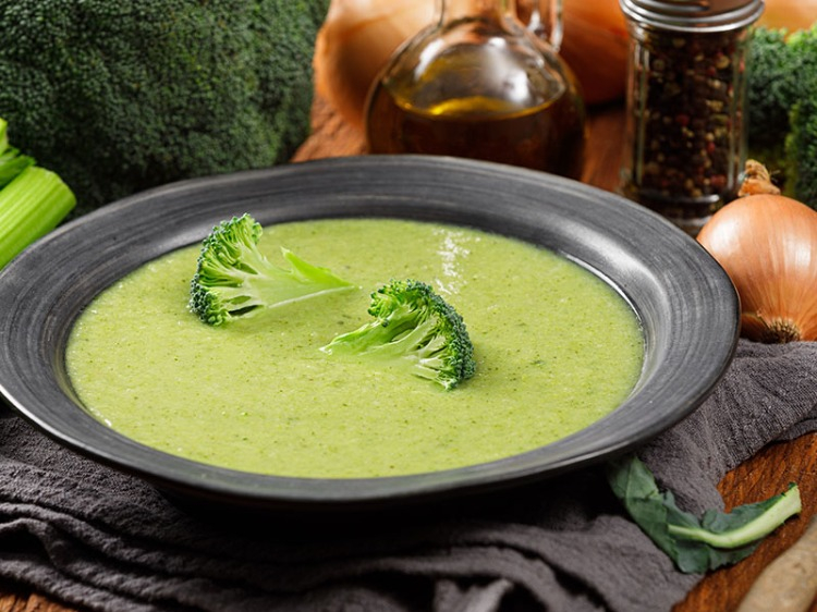 Brokoli ve Sebze Çorbası