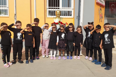 Mümine Hatun Anaokulu’nun minikleri Ata’yı unutmadı