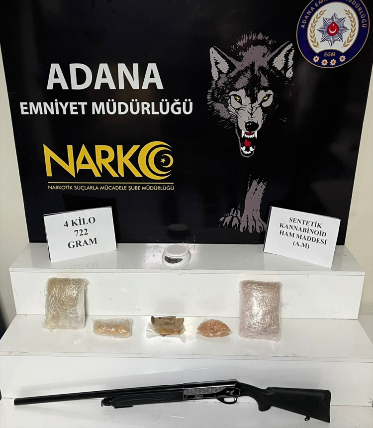 Adana’da 4,7 kilo sentetik uyuşturucu ele geçirildi 2