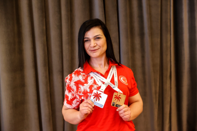 Gülistan Özdemir’den Dünya Şampiyonası’nda altın ve gümüş