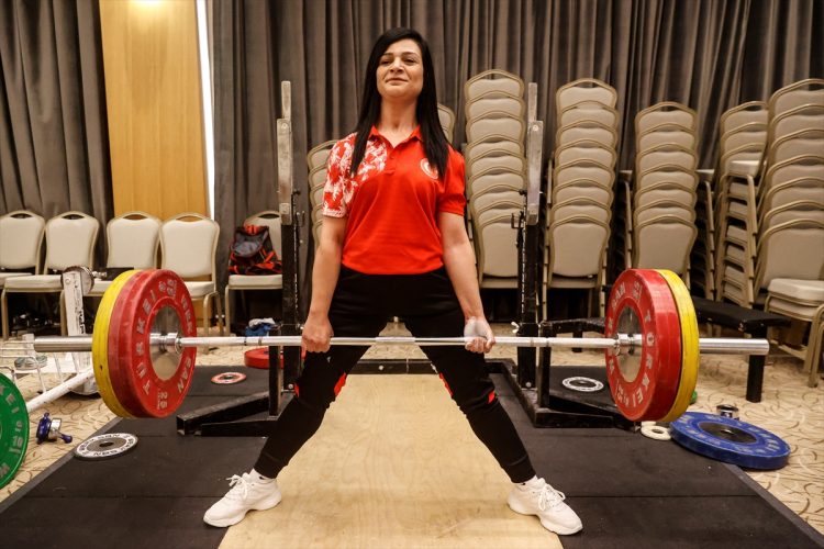 Gülistan Özdemir’den Dünya Şampiyonası’nda altın ve gümüş 2