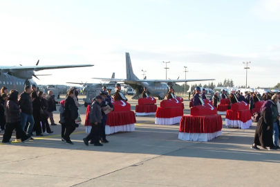 Gürcistan’da düşen askeri kargo uçağında şehit olan askerler için Mürted Hava Üssü’nde tören düzenlendi