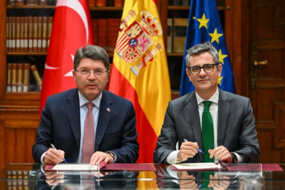 Tunç, İspanyol mevkidaşı Garcia ile Rojin Kabaiş soruşturmasını görüştü