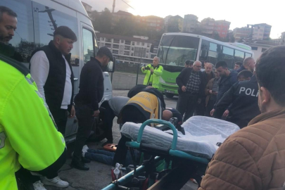 Zonguldak’ta yolun karşısına geçmeye çalışan kişi servis altında kaldı