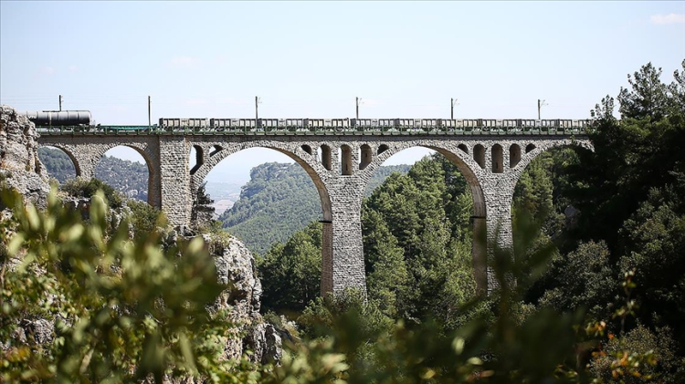 adana varda köprüsü