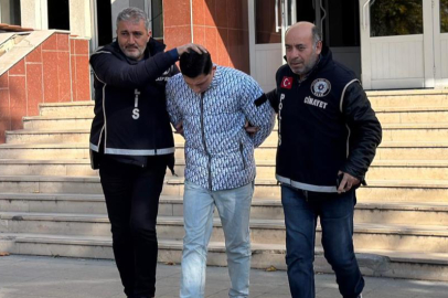 "Çakmak" bahanesiyle yaklaşıp bıçakladı: O anlar kamerada