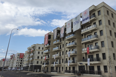 Hatay’da konut teslimleri sürüyor: 98 bin 74 bağımsız bölümün kurası tamamlandı