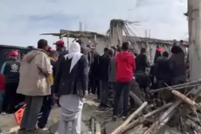 Şanlıurfa’da 2 katlı inşaat çöktü: 5 işçi altında kaldı