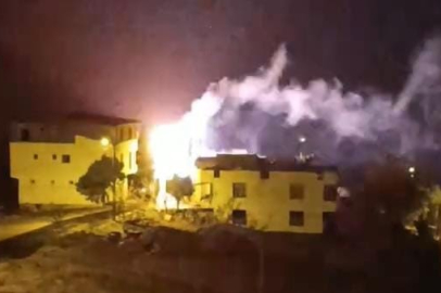 Silvan’da direk üstü otomasyon panosu patladı