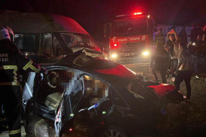 Diyarbakır'daki kazada ölen 4 kişinin cenazesi Adli Tıp Kurumu kaldırıldı